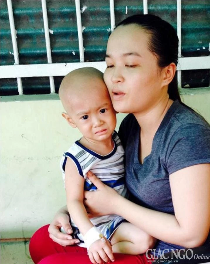 Mẹ và bé Hồ Diệu Tấn